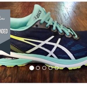 ASICS GT 1000 5- NEW Never Worn